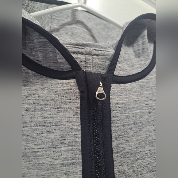 Lululemon Insculpt Vest - Reversible - Picture 11 of 14